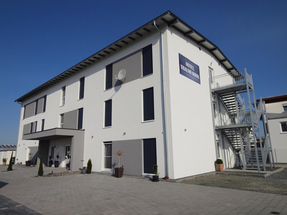 Hotel Traumfabrik Büttelborn エクステリア 写真