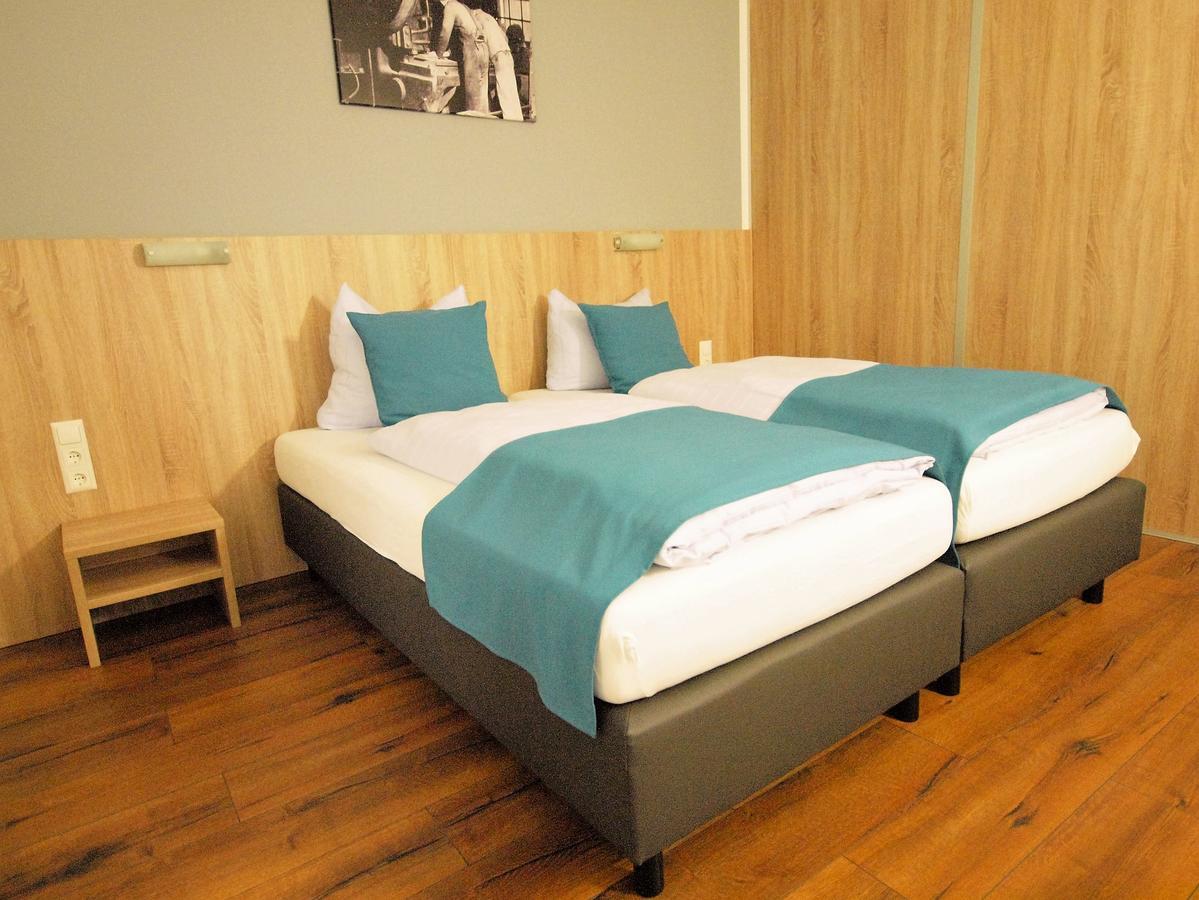 Hotel Traumfabrik Büttelborn エクステリア 写真